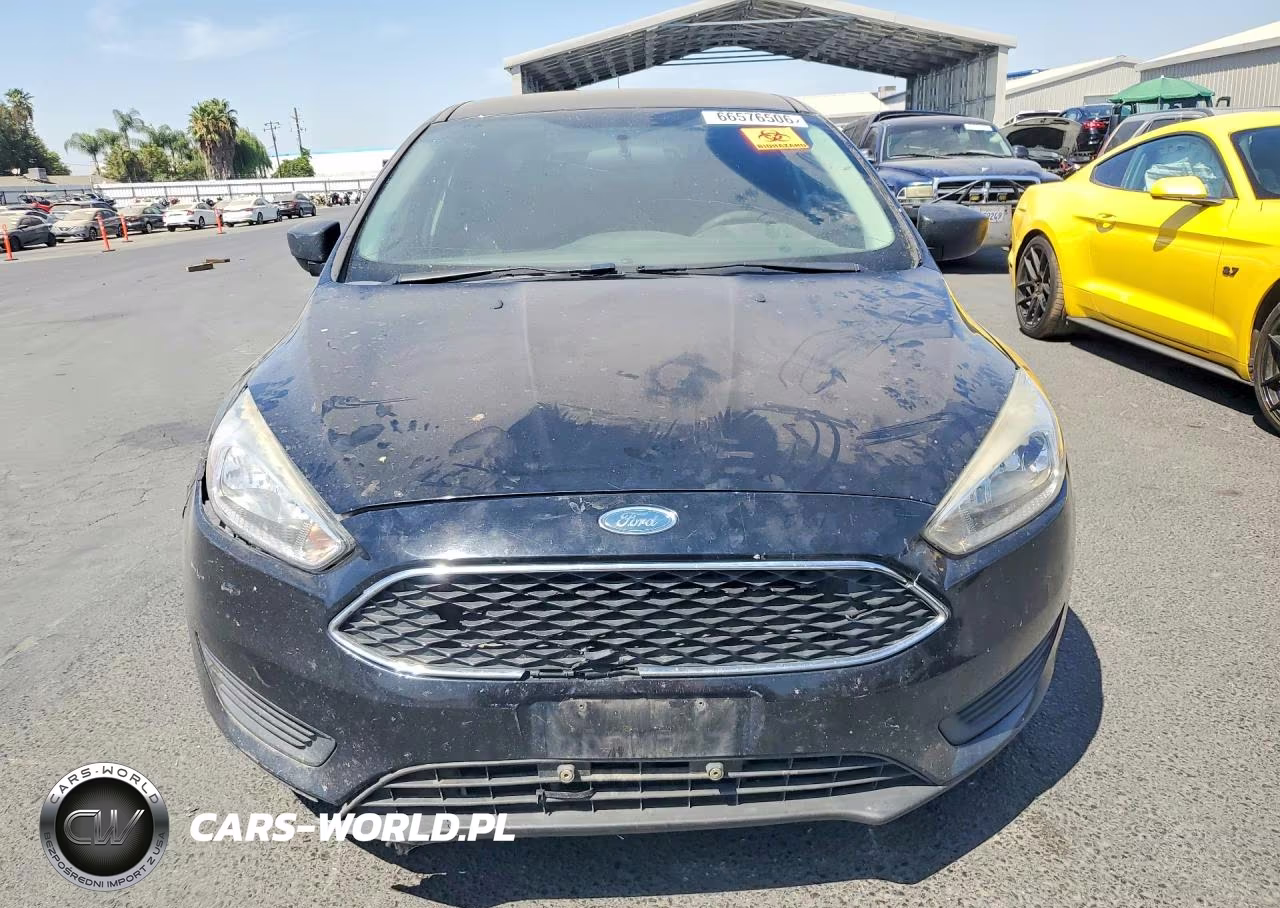 2018 Ford Focus S VIN:1FADP3E21JL205678 - 5
