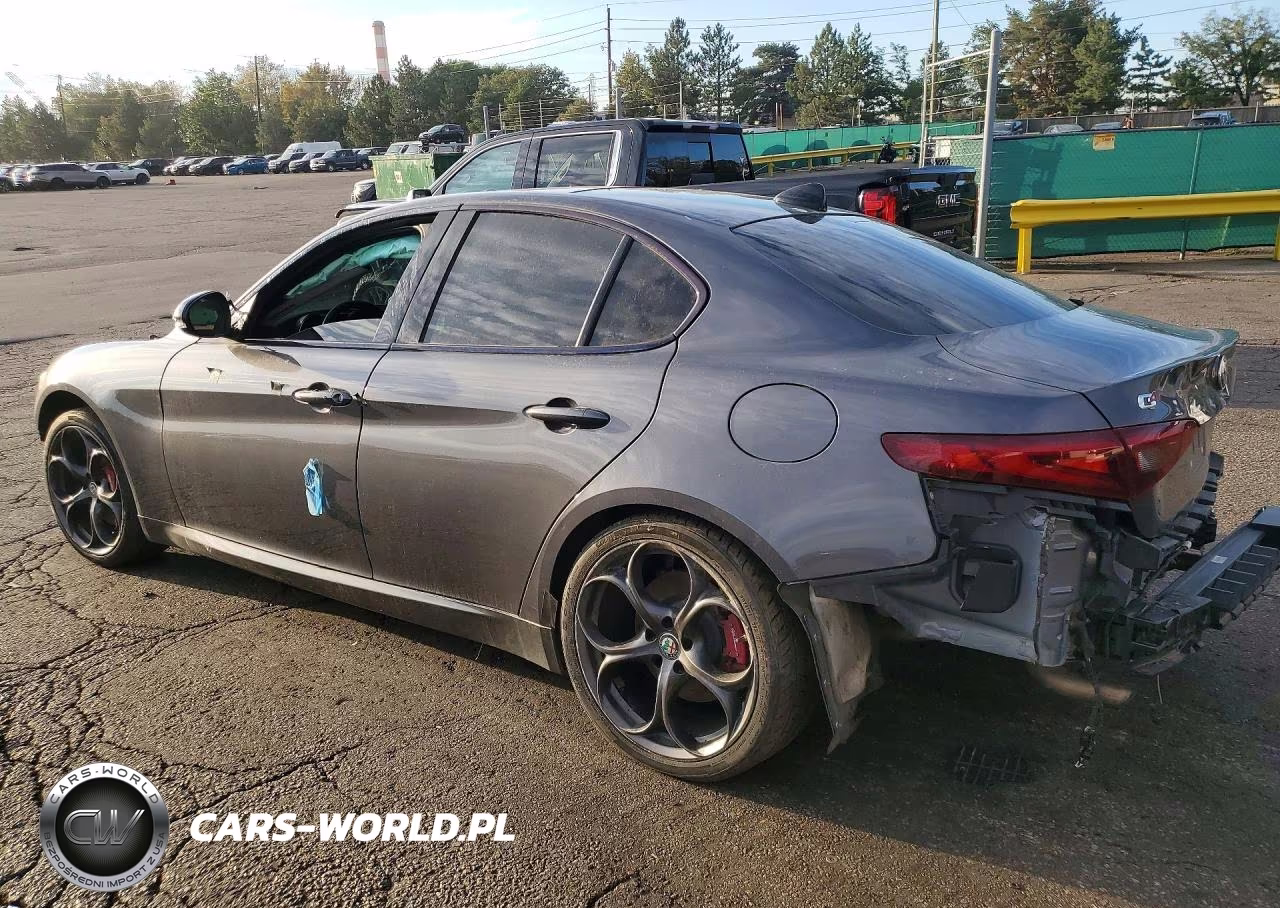 2019 Alfa Romeo Giulia Ti VIN:ZARFANBN6K7601829 - 2