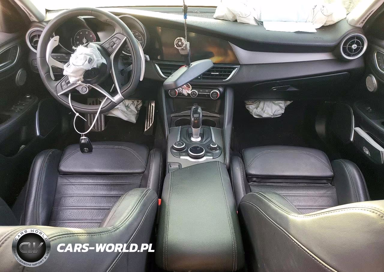 2019 Alfa Romeo Giulia Ti VIN:ZARFANBN6K7601829 - 8