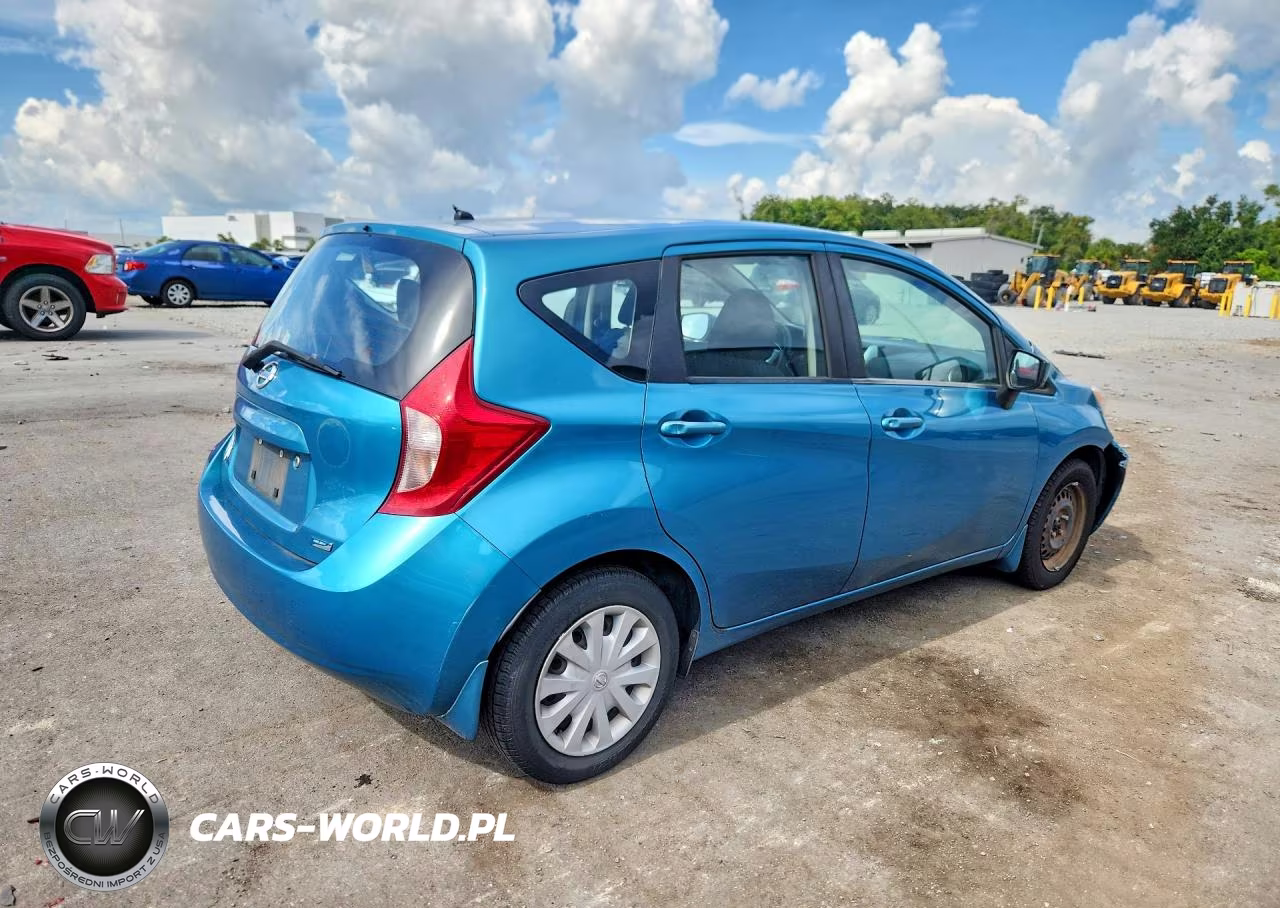 2016 Nissan Versa Note S Plus VIN:3N1CE2CP4GL386666 - 3