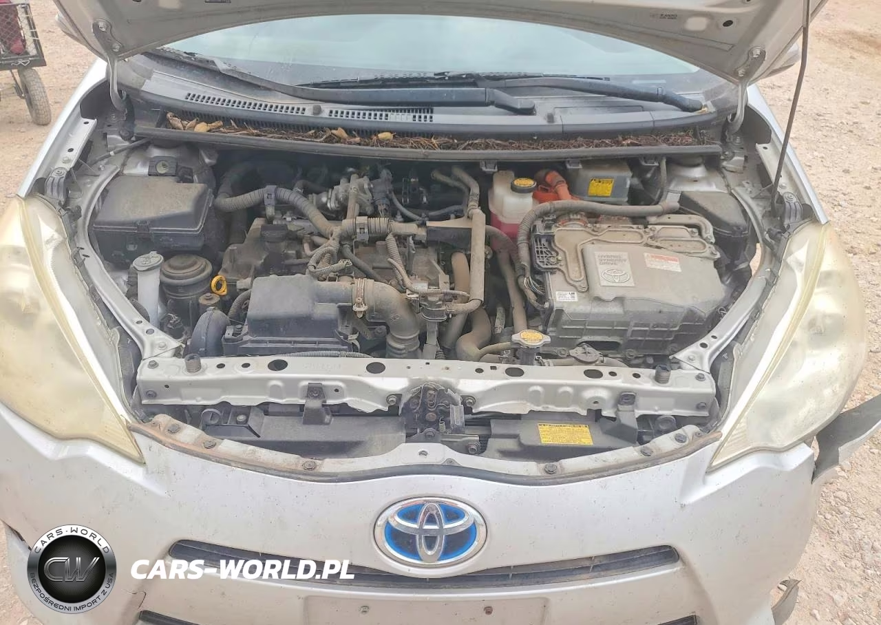 2012 Toyota Prius C One VIN:JTDKDTB38C1012160 - 11