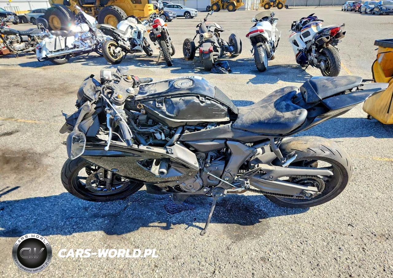 2022 Yamaha Yzfr7 VIN:JYARM38Y6NA000430 - 3