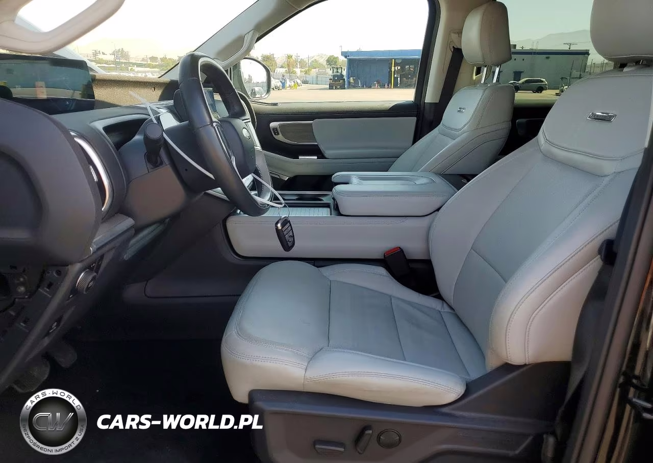 2025 Ford Expedition Max Platinum VIN:1FMJK1M8XSEA43394 - 7