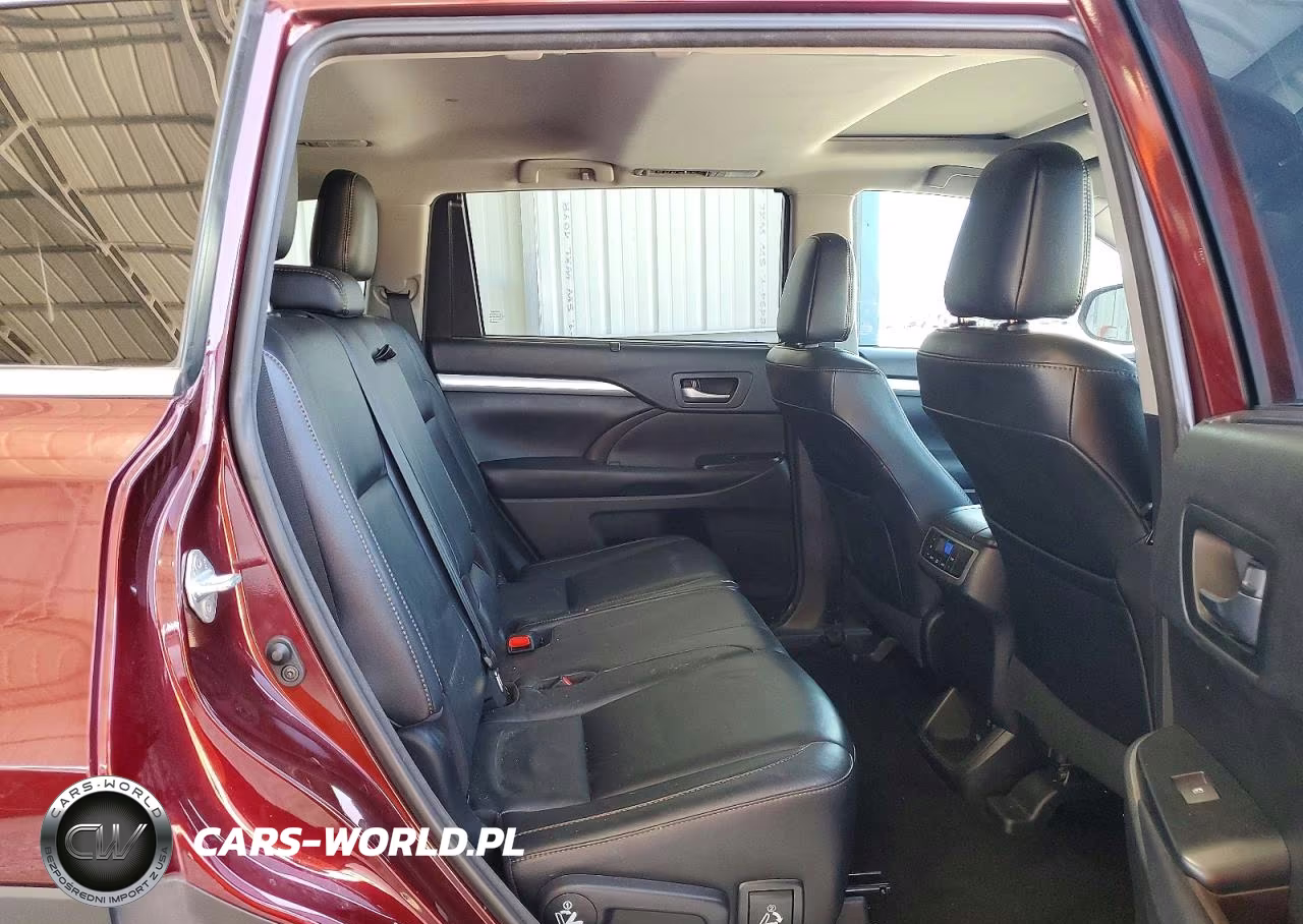 2018 Toyota Highlander Xle VIN:5TDJZRFHXJS869800 - 11
