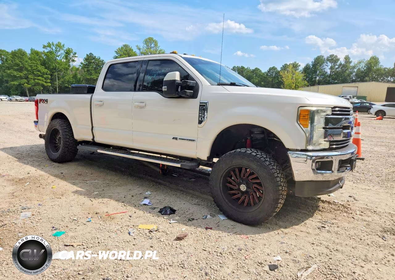 2017 Ford F250 Super Duty VIN:1FT7W2BT9HEC61657 - 4