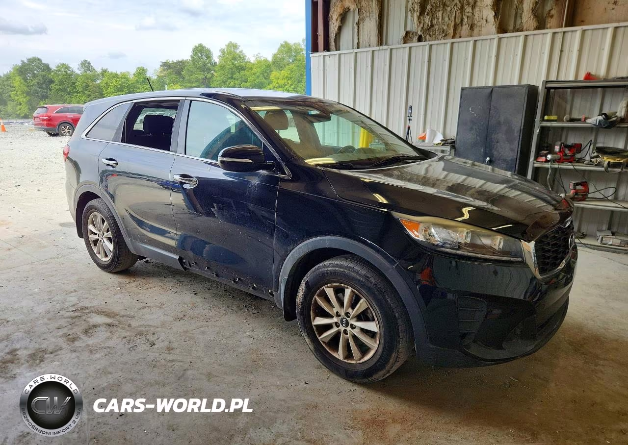 2019 Kia Sorento Lx VIN:5XYPG4A36KG503359 - 4