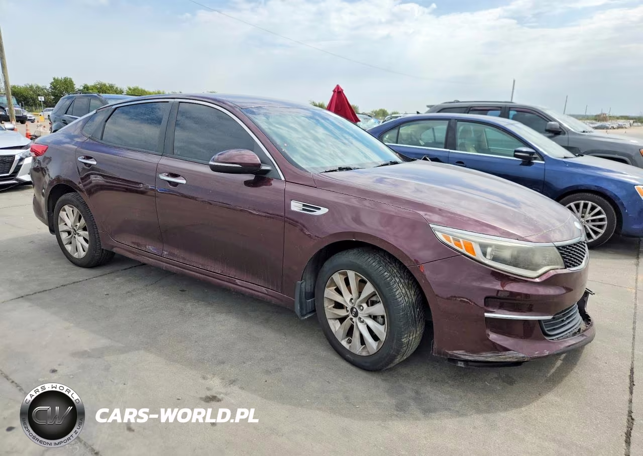 2018 Kia Optima Lx VIN:5XXGT4L34JG255690 - 4