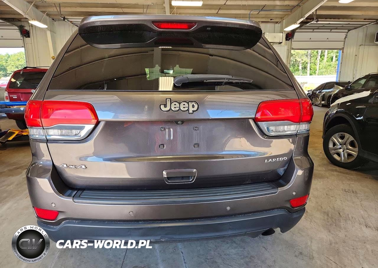 2018 Jeep Grand Cherokee Laredo VIN:1C4RJFAG3JC350371 - 6