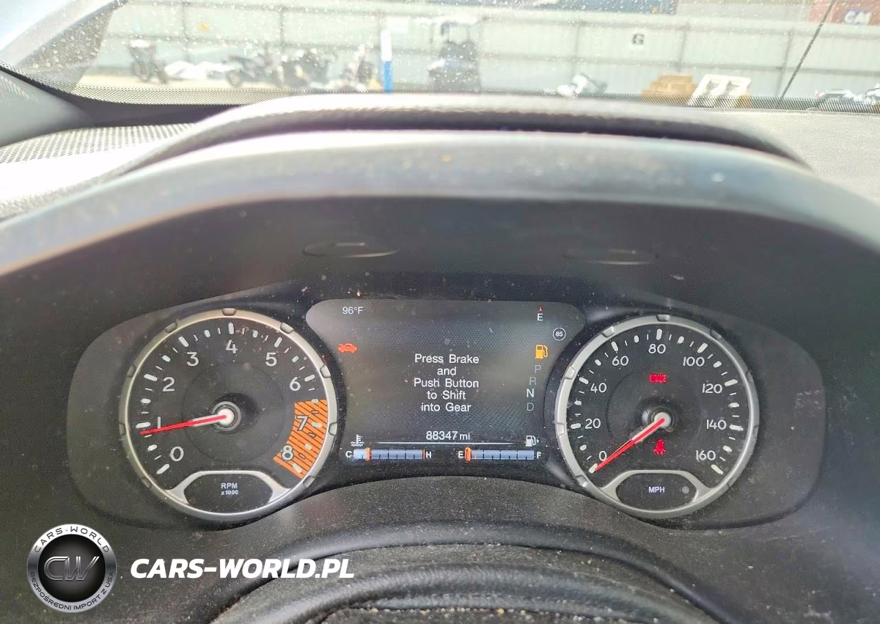 2020 Jeep Renegade Limited VIN:ZACNJAD18LPL89297 - 9
