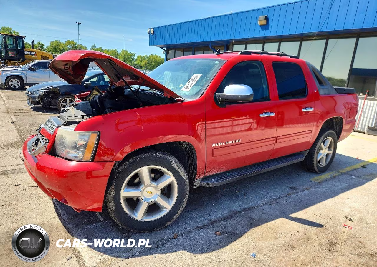 2011 Chevrolet Avalanche Lt VIN:3GNTKFE33BG132639 - 1