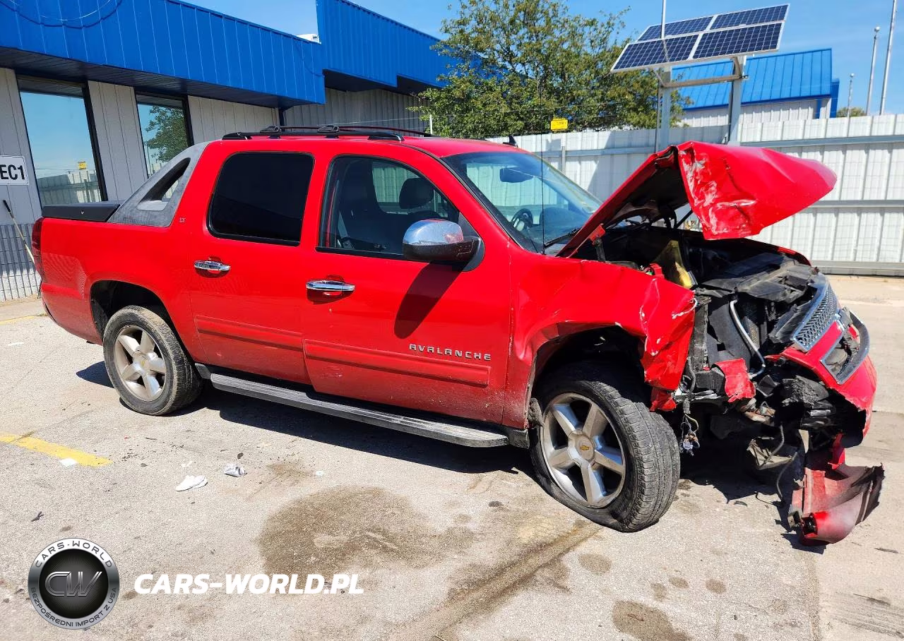 2011 Chevrolet Avalanche Lt VIN:3GNTKFE33BG132639 - 4