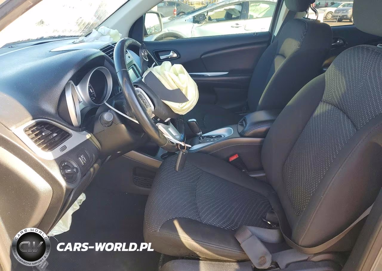 2019 Dodge Journey Se VIN:3C4PDCBB0KT864782 - 7