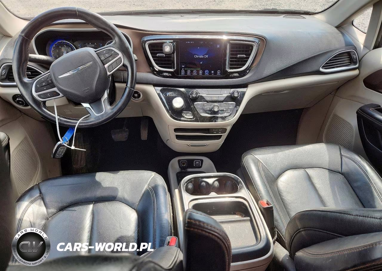 2017 Chrysler Pacifica Touring L VIN:2C4RC1BG9HR511464 - 8
