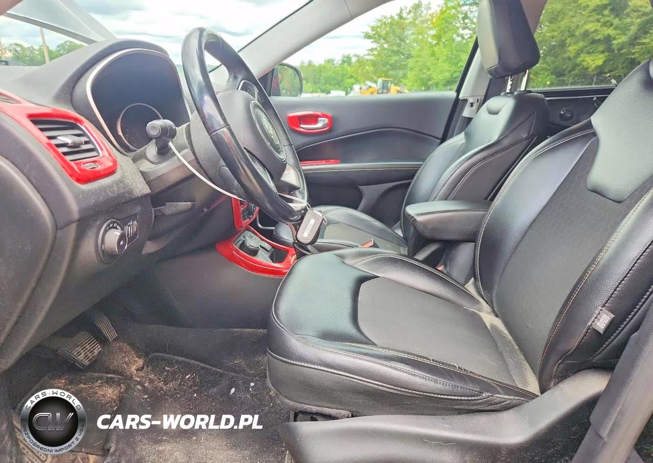 2018 Jeep Compass Latitude VIN:3C4NJDBB3JT107640 - 7