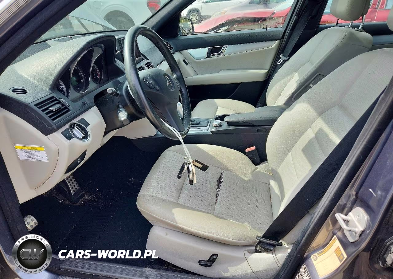 2011 Mercedes-Benz C 300 VIN:WDDGF5EB7BR180473 - 7