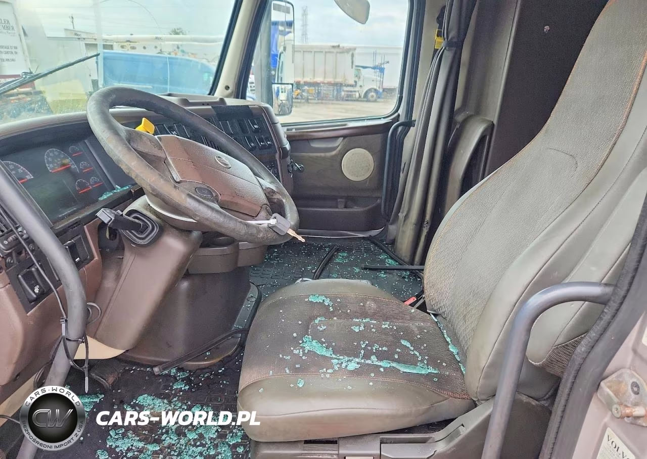 2015 Volvo Vn Vnl VIN:4V4NC9EHXFN180314 - 7