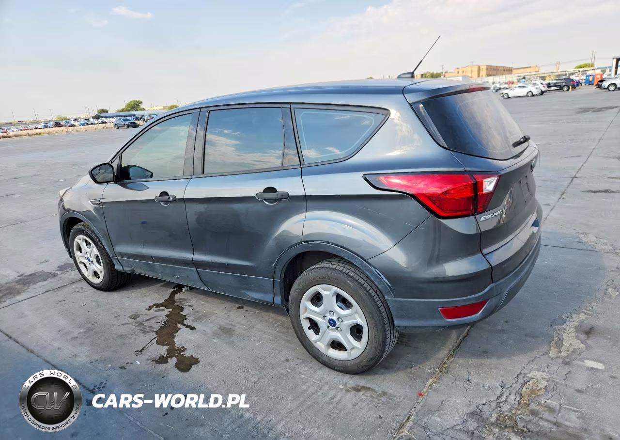 2019 Ford Escape S VIN:1FMCU0F78KUB58180 - 2