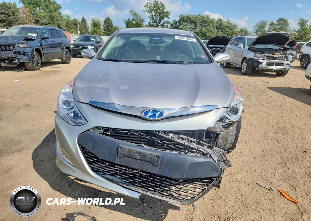 2012 Hyundai Sonata Hybrid VIN:KMHEC4A41CA023724 - 5