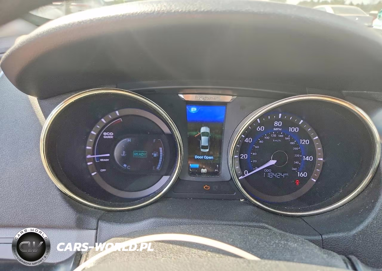 2012 Hyundai Sonata Hybrid VIN:KMHEC4A41CA023724 - 9