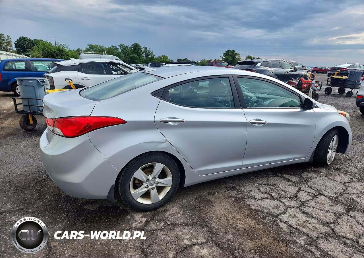 2013 Hyundai Elantra Gls VIN:5NPDH4AE7DH298633 - 3