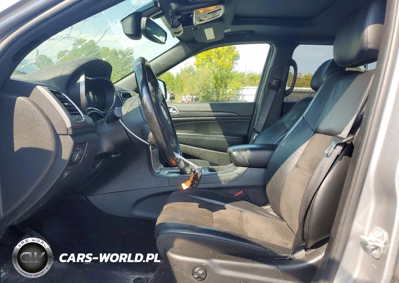 2019 Jeep Grand Cherokee Laredo VIN:1C4RJFAG4KC531917 - 7