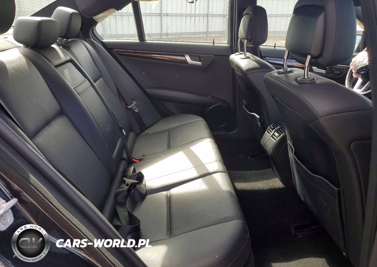2013 Mercedes-Benz C 300 4Matic VIN:WDDGF8AB5DR298712 - 10