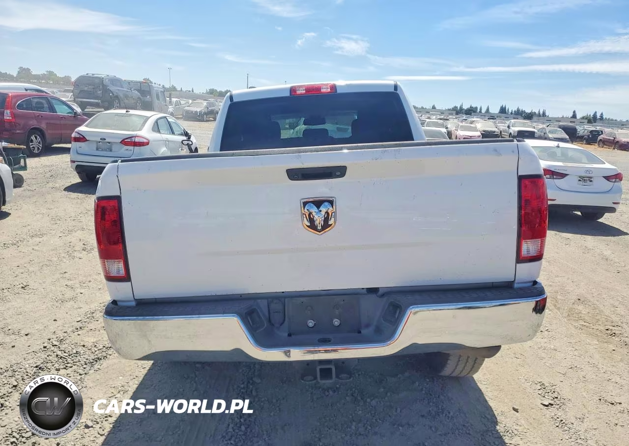 2018 Ram 1500 St VIN:1C6RR6FG3JS341653 - 6