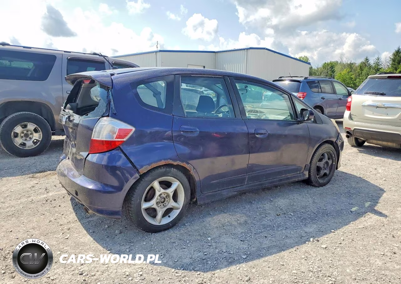 2009 Honda Fit Sport VIN:JHMGE87499S074718 - 3