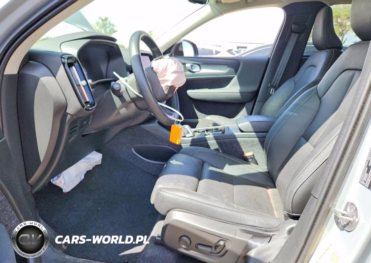 2025 Volvo Xc40 Plus VIN:YV4L12UCXS2463097 - 7