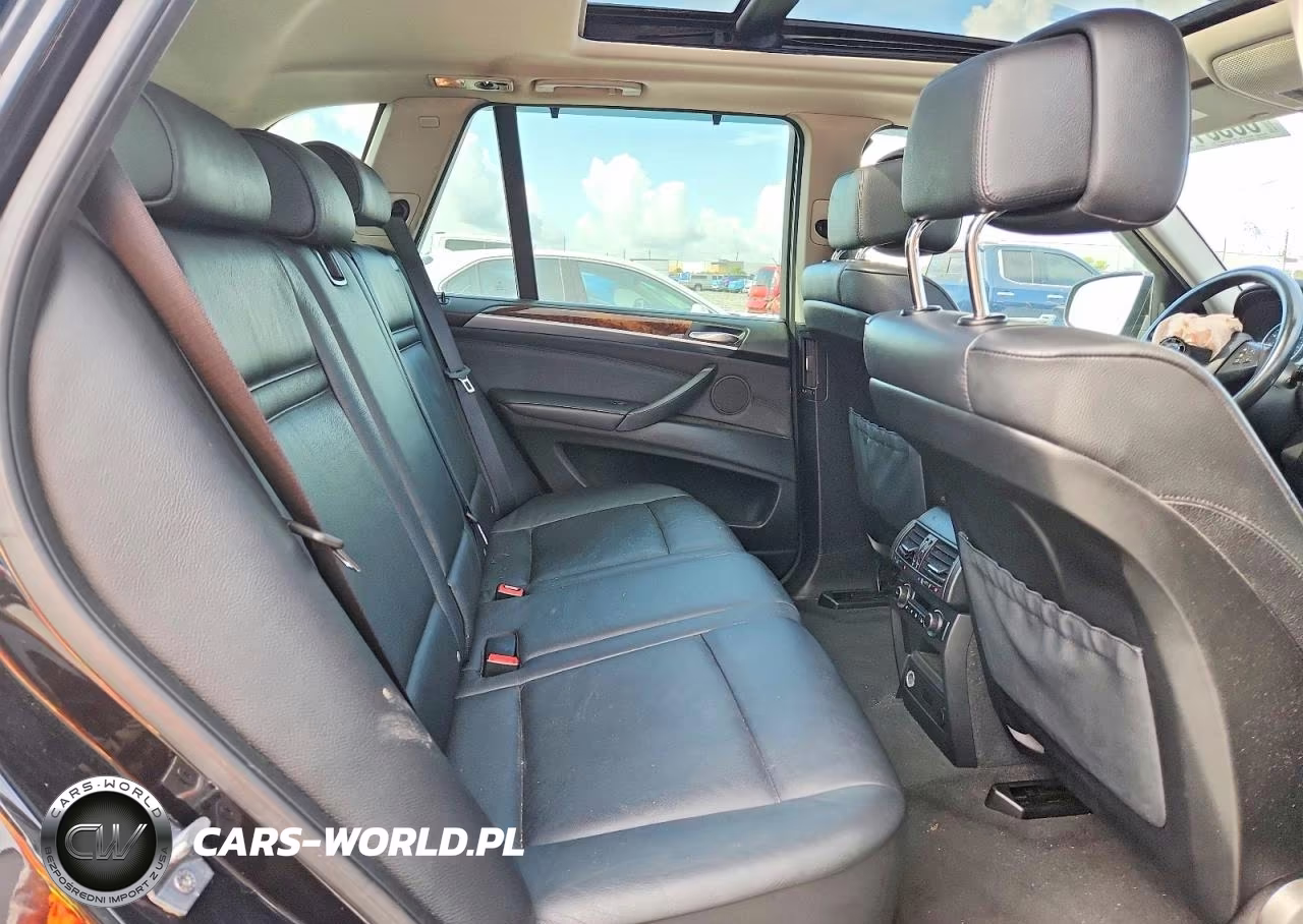 2013 BMW X5 xDrive35I VIN:5UXZV4C55D0E02563 - 11