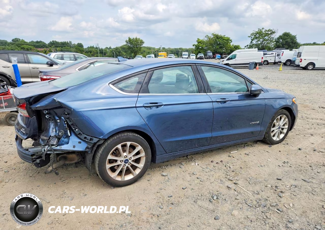 2019 Ford Fusion Se VIN:3FA6P0LU5KR151252 - 3