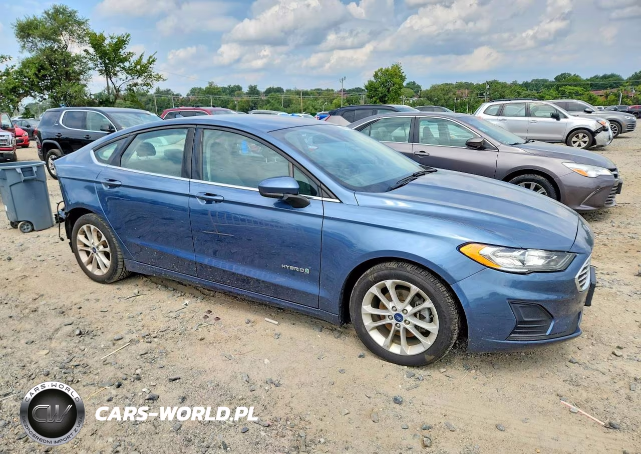 2019 Ford Fusion Se VIN:3FA6P0LU5KR151252 - 4