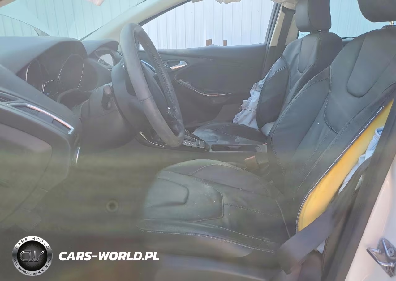 2016 Ford Focus Titanium VIN:1FADP3J25GL289034 - 7
