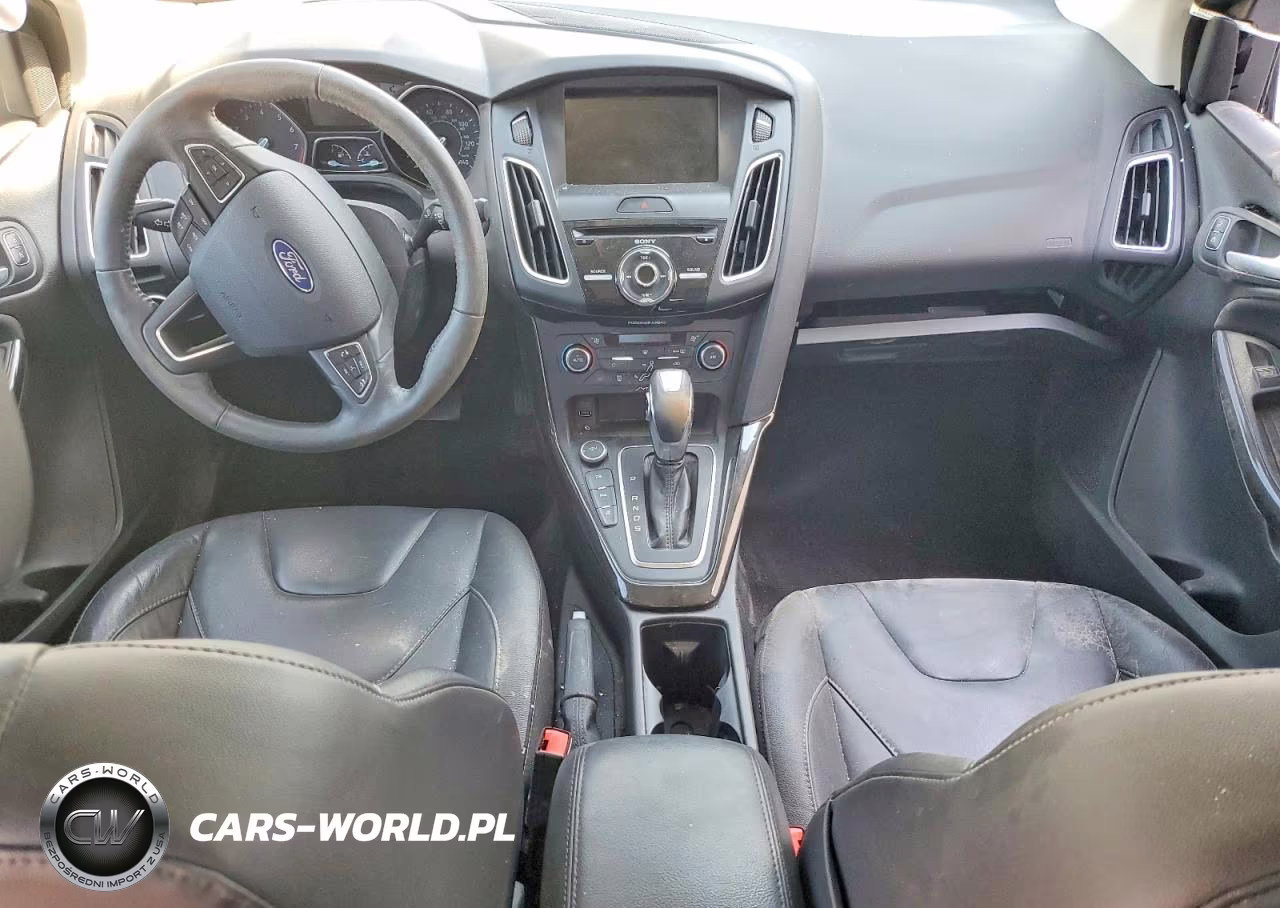 2016 Ford Focus Titanium VIN:1FADP3J25GL289034 - 8