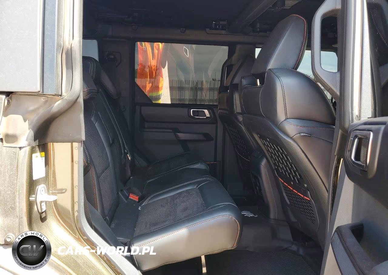 2024 Ford Bronco Raptor VIN:1FMEE0RR0RLB33678 - 11