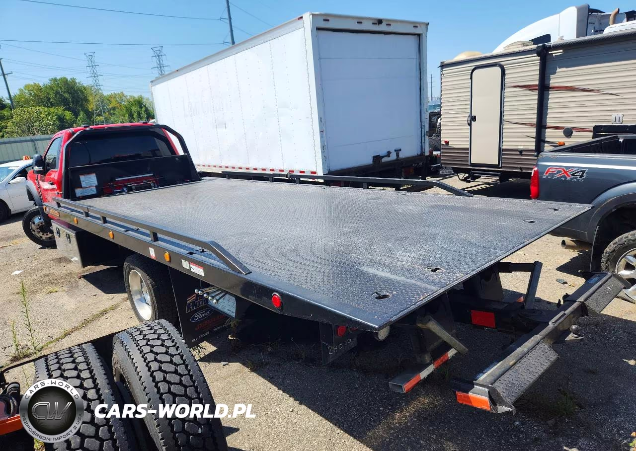 2023 Ford F550 Super Duty VIN:1FDUF5HN8PED21693 - 2