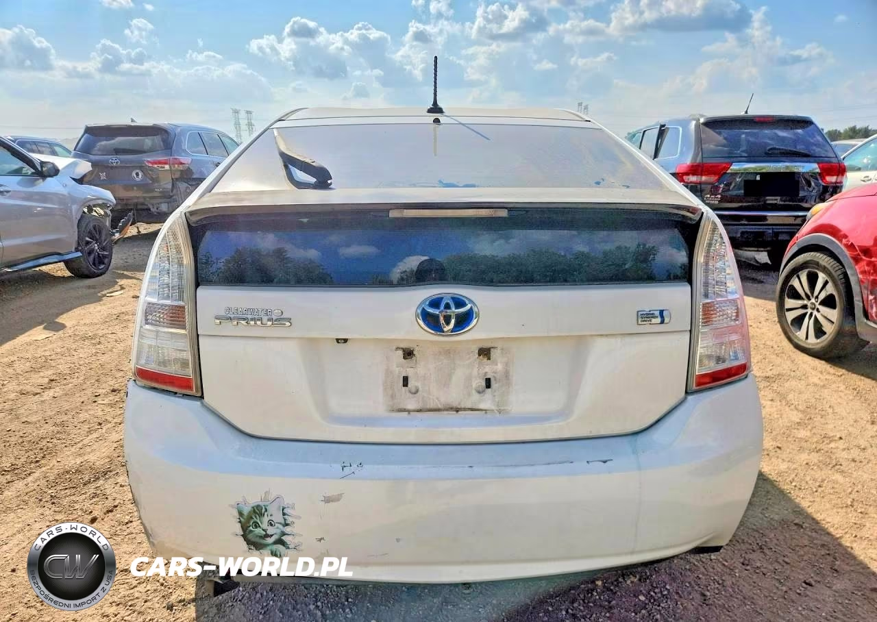 2011 Toyota Prius Three VIN:JTDKN3DUXB0258859 - 6