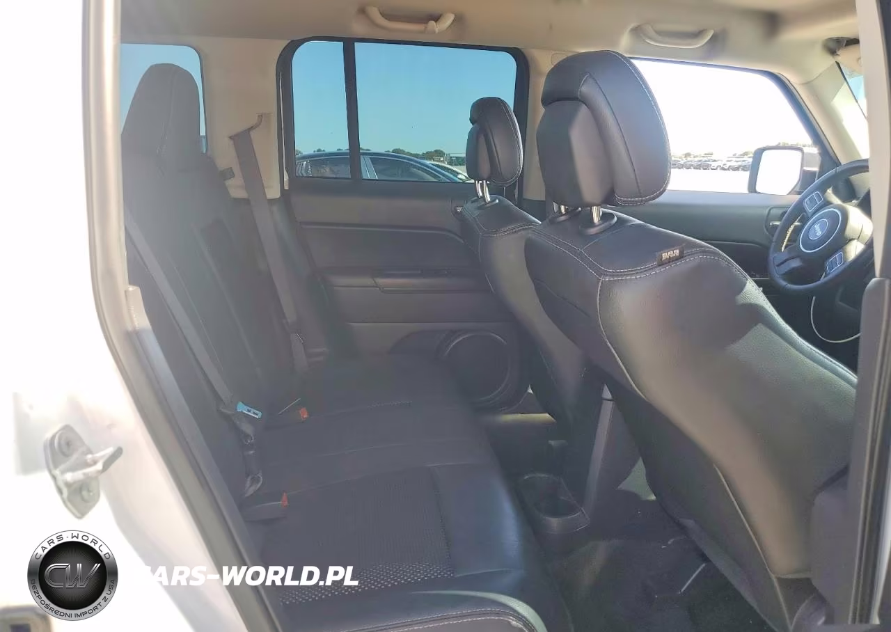 2016 Jeep Patriot Sport VIN:1C4NJPBA2GD787036 - 10