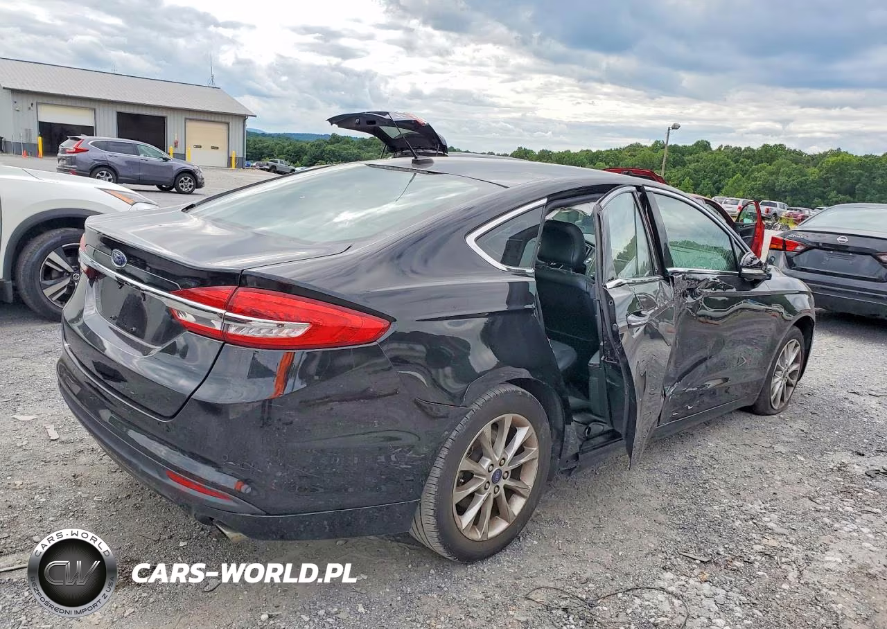 2017 Ford Fusion Se VIN:3FA6P0HD1HR310995 - 3