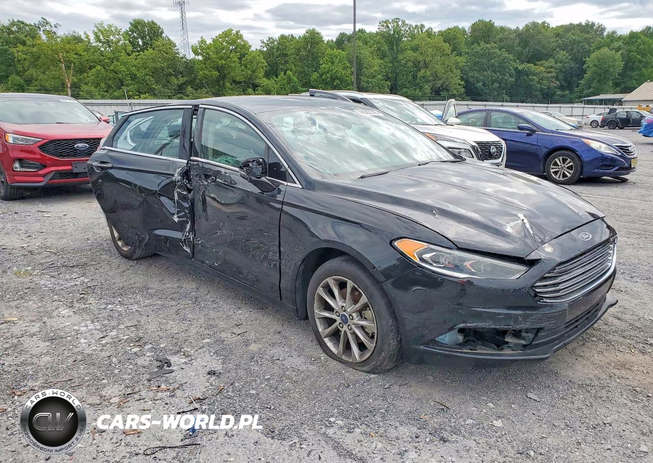 2017 Ford Fusion Se VIN:3FA6P0HD1HR310995 - 4