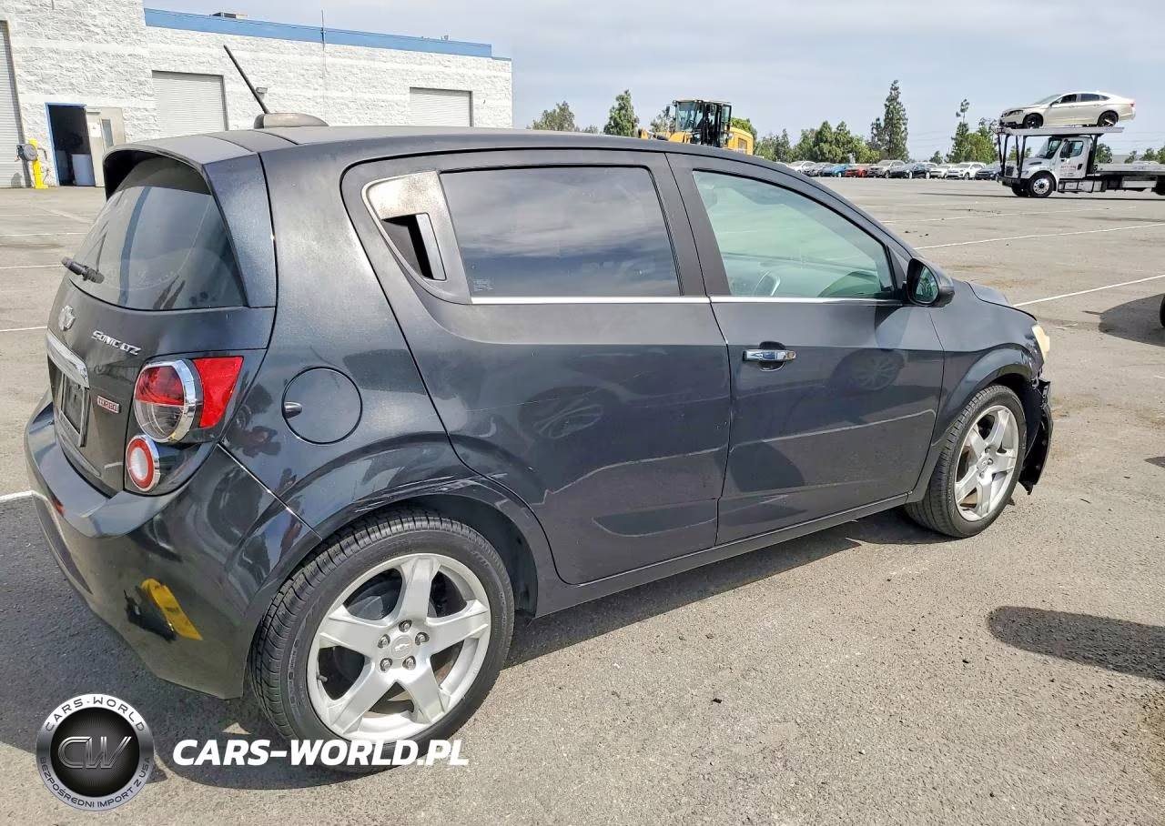 2015 Chevrolet Sonic Ltz VIN:1G1JE6SB9F4120333 - 3