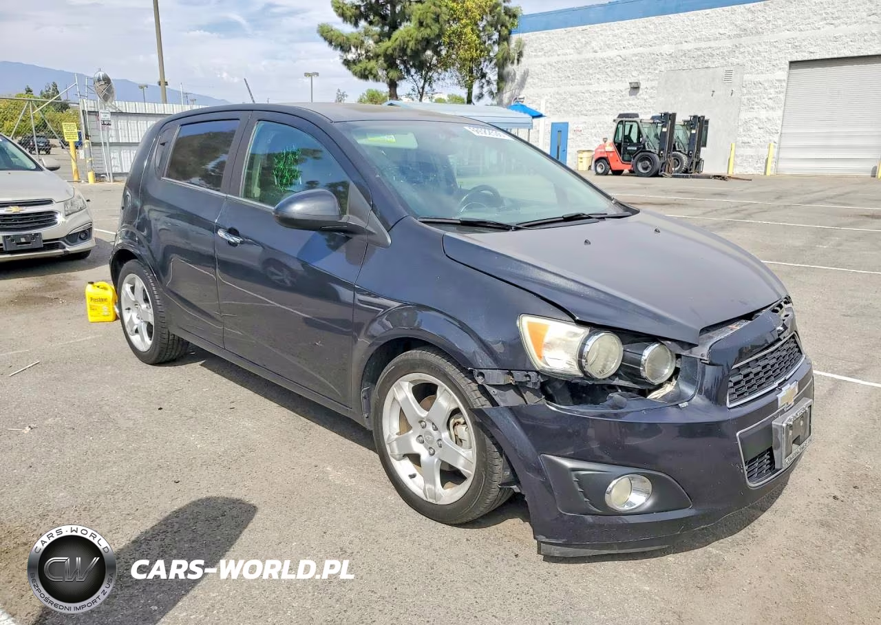 2015 Chevrolet Sonic Ltz VIN:1G1JE6SB9F4120333 - 4