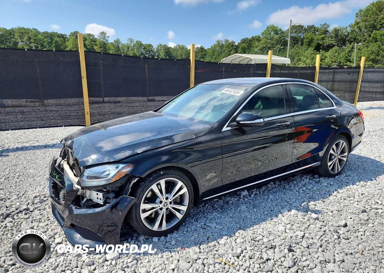 2015 Mercedes-Benz C 300