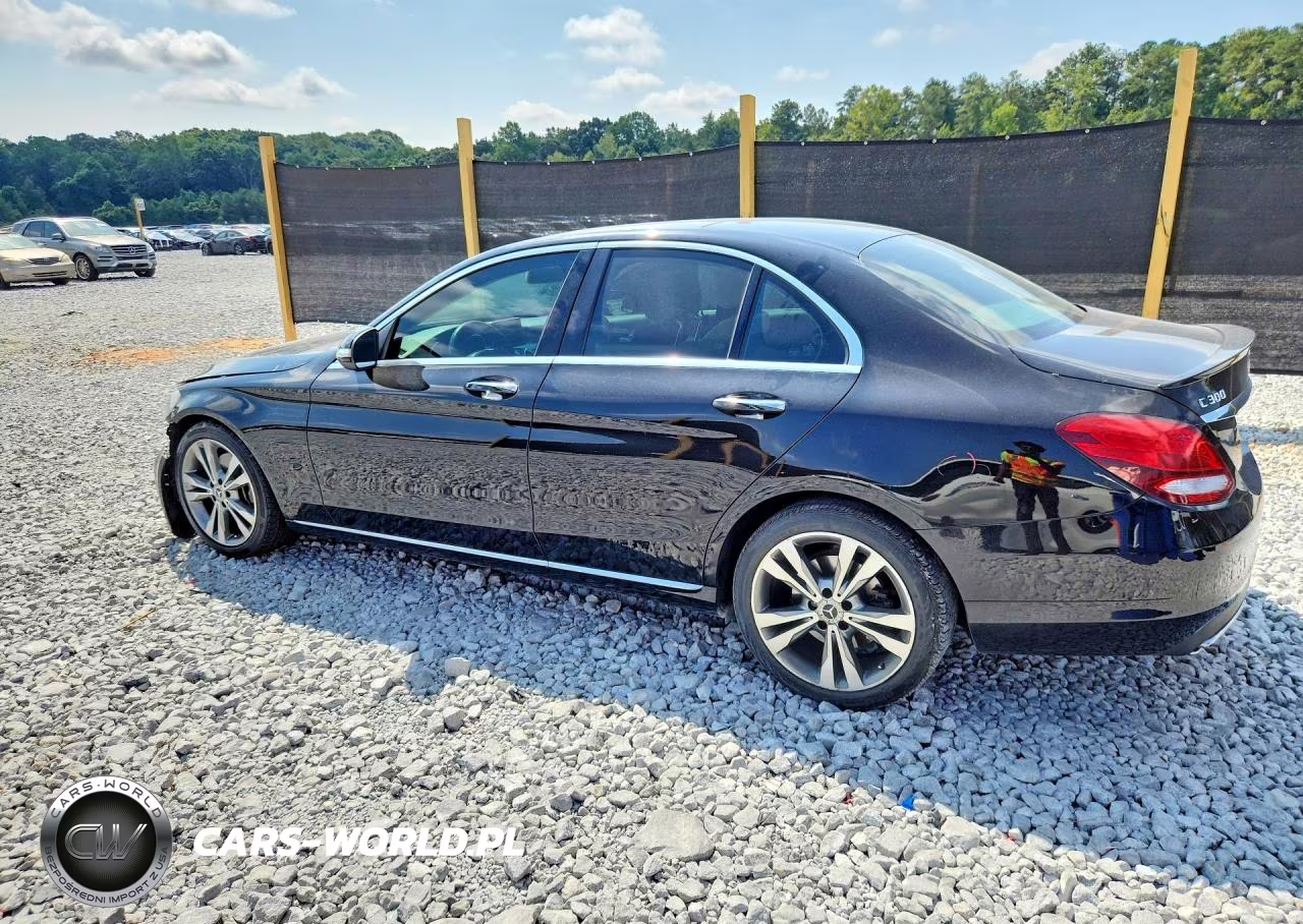 2015 Mercedes-Benz C 300 VIN:55SWF4JB7FU061550 - 2