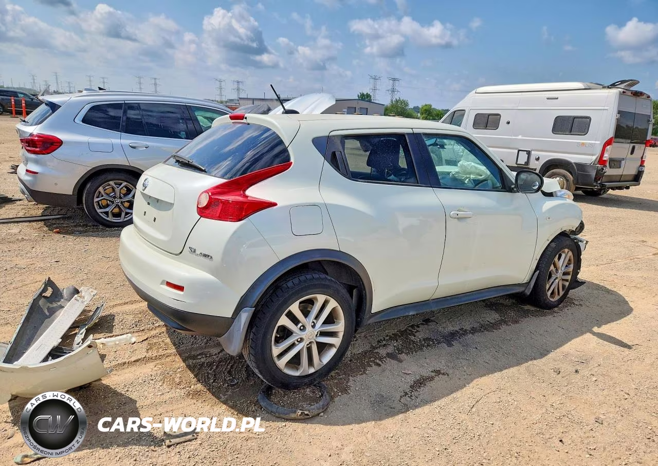 2011 Nissan Juke S VIN:JN8AF5MVXBT014662 - 3