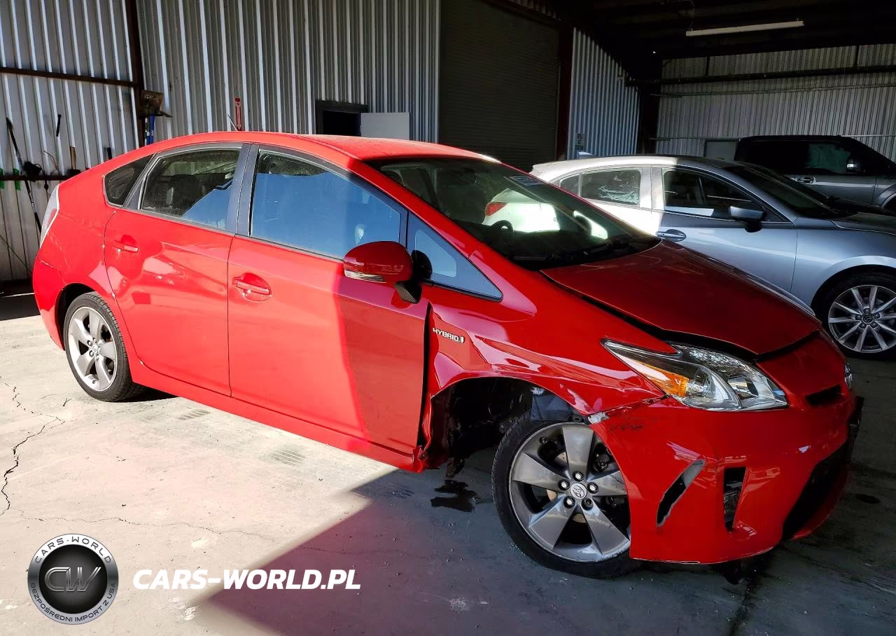 2015 Toyota Prius Persona Series VIN:JTDKN3DU4F0430325 - 4