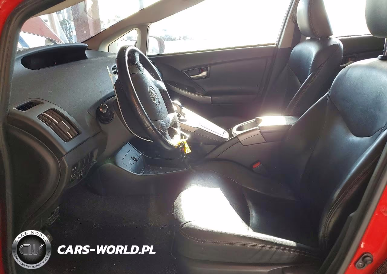 2015 Toyota Prius Persona Series VIN:JTDKN3DU4F0430325 - 7