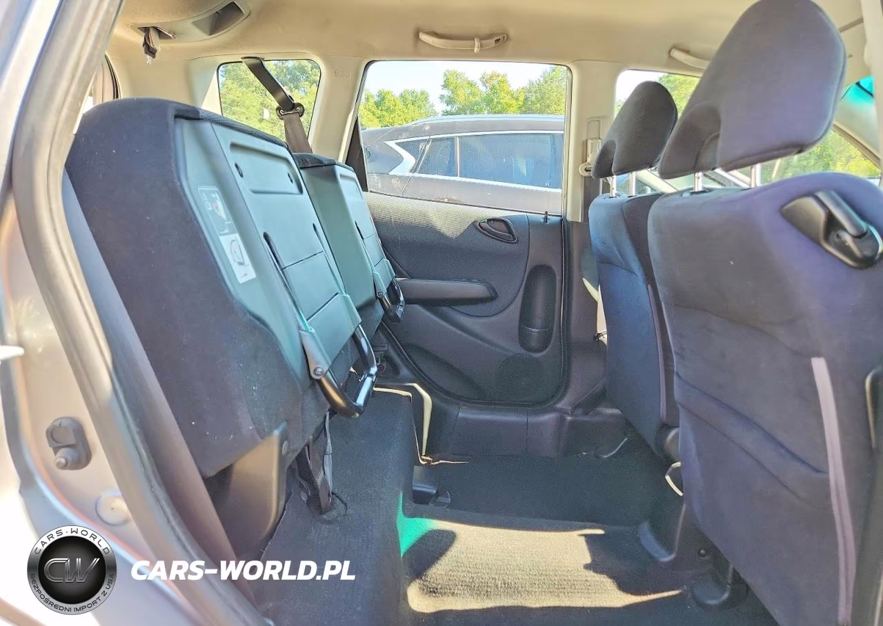 2007 Honda Fit S VIN:JHMGD37687S041617 - 10