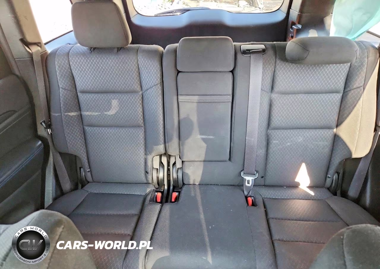 2019 Jeep Grand Cherokee Laredo VIN:1C4RJFAG1KC689440 - 10