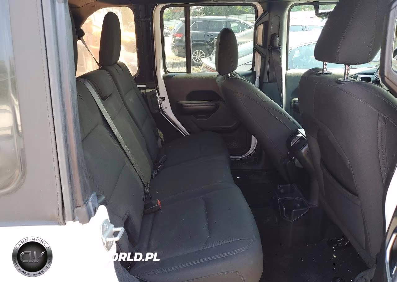 2018 Jeep Wrangler Unlimited Sport VIN:1C4HJXDG4JW188780 - 10
